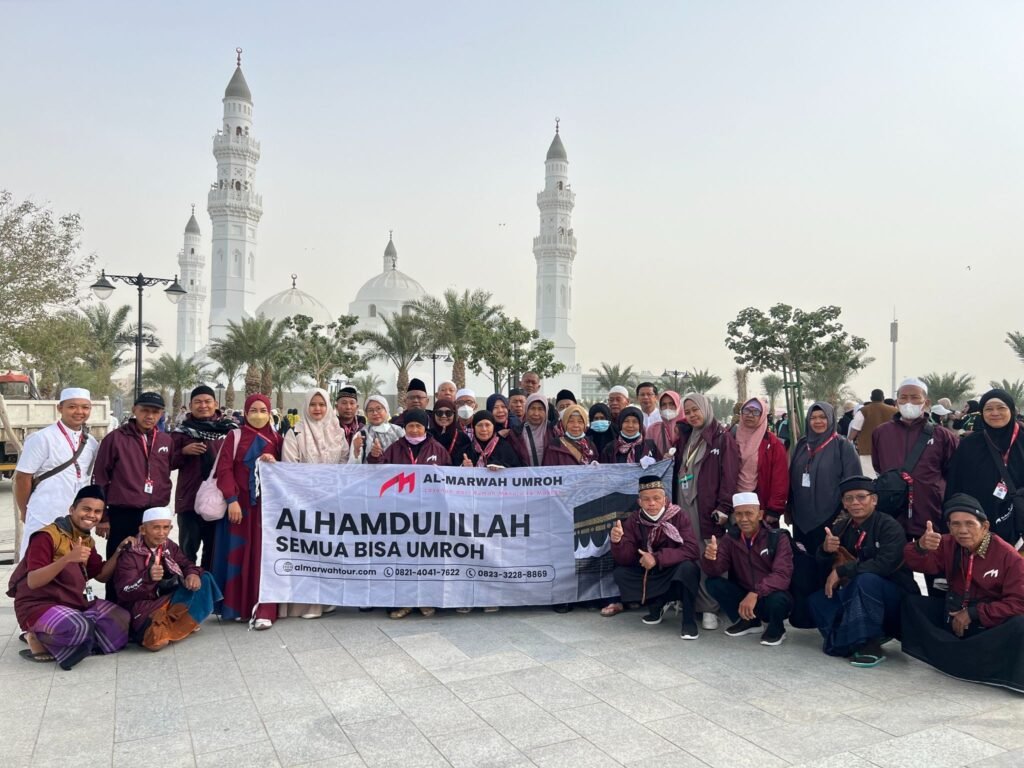 travel umroh pacitan